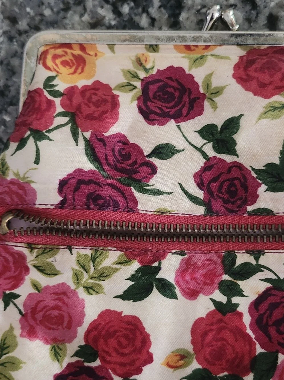 Vtg MCM Celebrity New York Floral Rose Print Kiss-Lock Coin Purse - Pink/Red